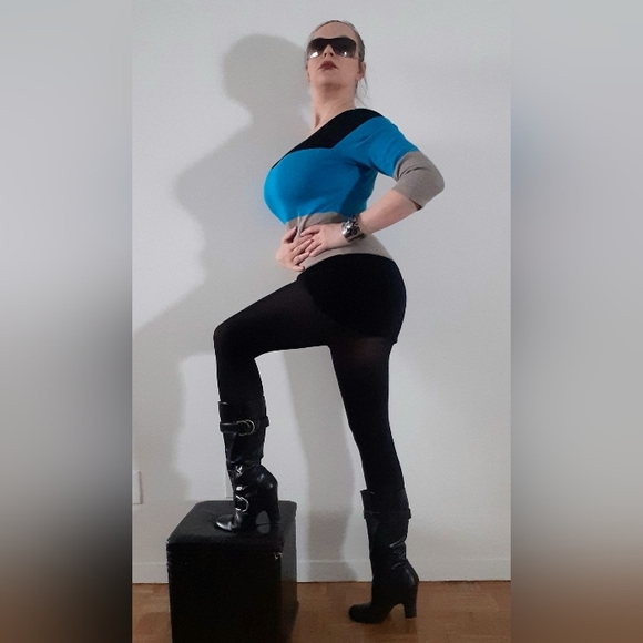 Sweater Dress with Blue, grey, black colour-blocked stripes, fits S-L - Picture 4 of 14